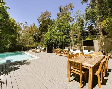 2753 La Cuesta Drive - Photo Thumbnail 39