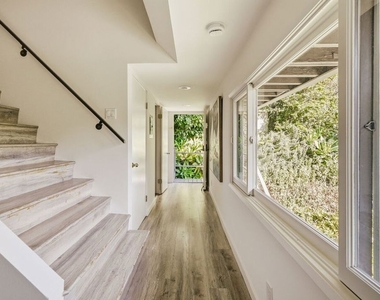 2753 La Cuesta Drive - Photo Thumbnail 37