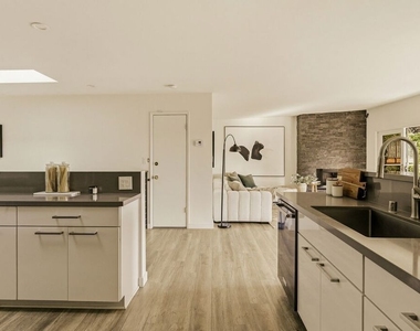 2753 La Cuesta Drive - Photo Thumbnail 4