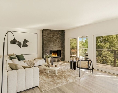 2753 La Cuesta Drive - Photo Thumbnail 1