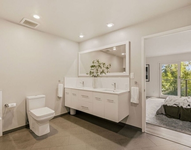 2753 La Cuesta Drive - Photo Thumbnail 23