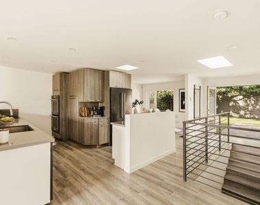 2753 La Cuesta Drive - Photo Thumbnail 18