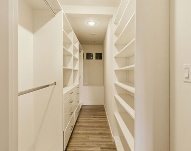 2753 La Cuesta Drive - Photo Thumbnail 26