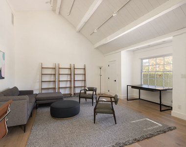 13620 Romany Drive - Photo Thumbnail 20