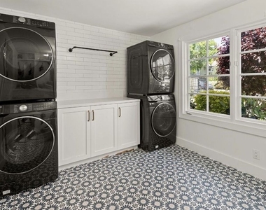 13620 Romany Drive - Photo Thumbnail 21