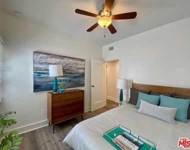 6081 Pickford Place - Photo Thumbnail 12