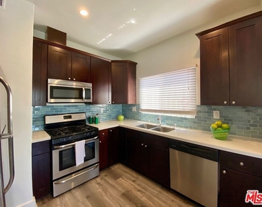 6081 Pickford Place - Photo Thumbnail 3
