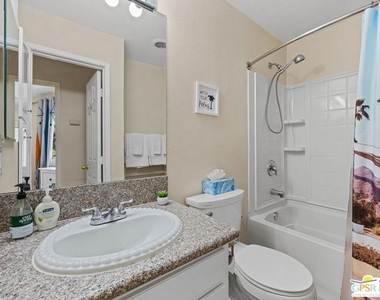 575 N Villa Court - Photo Thumbnail 15