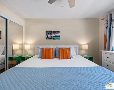 575 N Villa Court - Photo Thumbnail 13