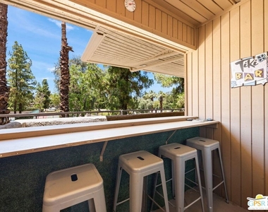 575 N Villa Court - Photo Thumbnail 18