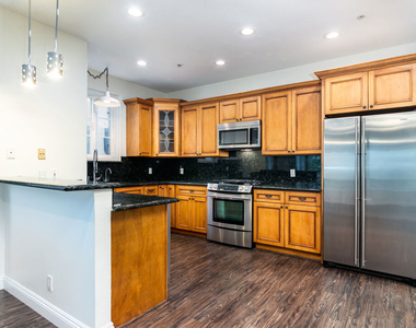 117 N Gale Drive - Photo Thumbnail 5