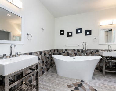 117 N Gale Drive - Photo Thumbnail 13