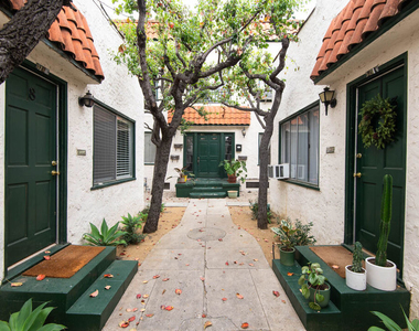 522 N Alta Vista Boulevard - Photo Thumbnail 10