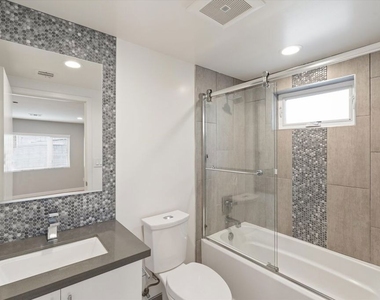 6117 1/2 Fountain Avenue - Photo Thumbnail 23