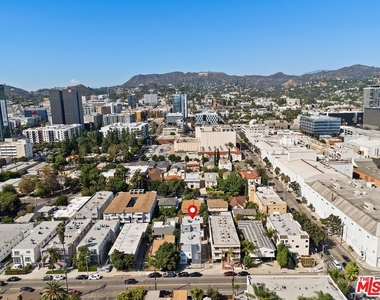 6117 1/2 Fountain Avenue - Photo Thumbnail 26