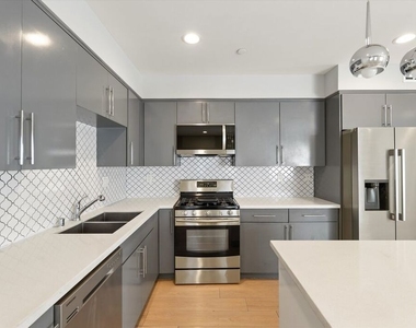 6117 1/2 Fountain Avenue - Photo Thumbnail 13