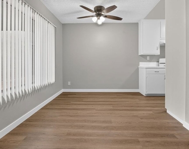 5361 Russell Avenue - Photo Thumbnail 12