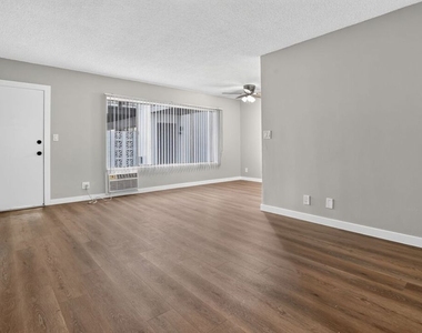 5361 Russell Avenue - Photo Thumbnail 16
