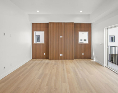 11010 Hortense Street - Photo Thumbnail 27