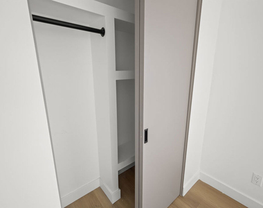 11010 Hortense Street - Photo Thumbnail 8