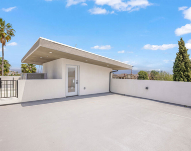 11010 Hortense Street - Photo Thumbnail 30