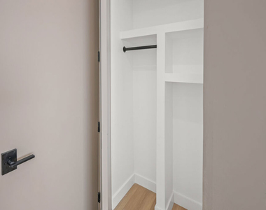 11010 Hortense Street - Photo Thumbnail 15