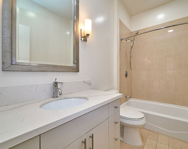 3810 Wilshire Boulevard - Photo Thumbnail 14