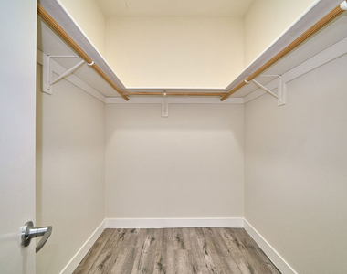 3810 Wilshire Boulevard - Photo Thumbnail 11