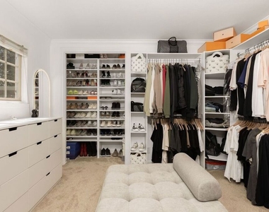 222 Dickenson Avenue - Photo Thumbnail 9