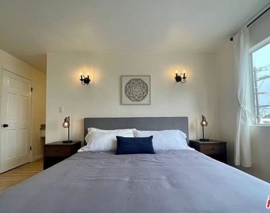 1141 19th Street - Photo Thumbnail 18