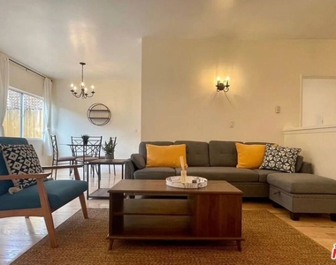 1141 19th Street - Photo Thumbnail 3