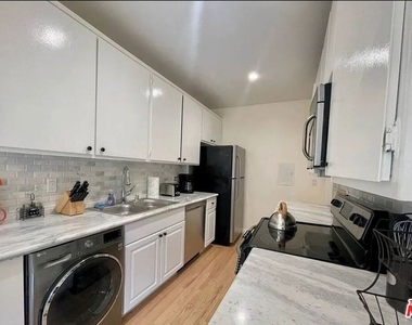 1141 19th Street - Photo Thumbnail 8