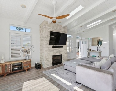 29500 Heathercliff Road - Photo Thumbnail 4