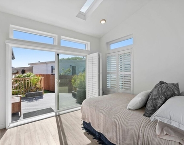 29500 Heathercliff Road - Photo Thumbnail 25