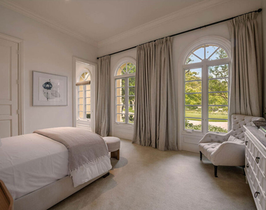 70 Beverly Parkway - Photo Thumbnail 26