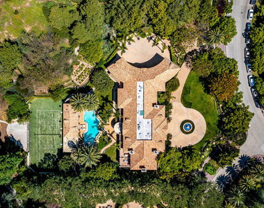 70 Beverly Parkway - Photo Thumbnail 34