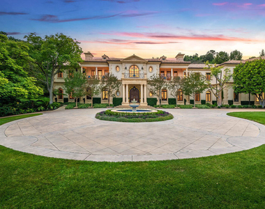 70 Beverly Parkway - Photo Thumbnail 1