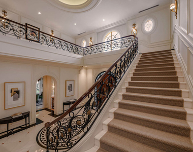 70 Beverly Parkway - Photo Thumbnail 12