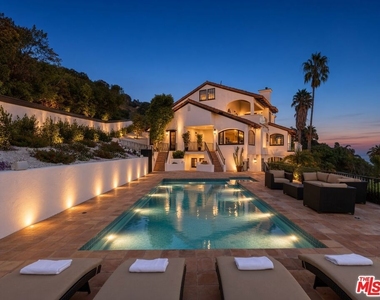 3909 Villa Costera - Photo Thumbnail 1