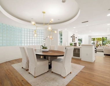 951 Ocean Avenue - Photo Thumbnail 4