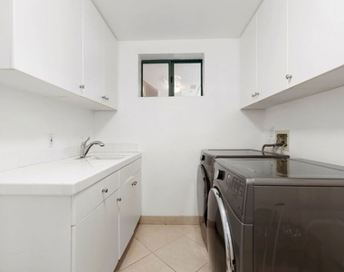 951 Ocean Avenue - Photo Thumbnail 9