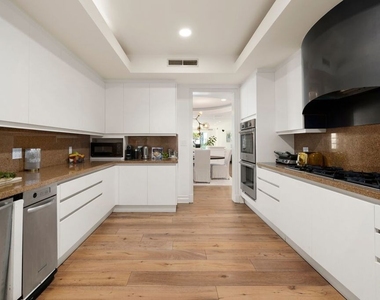 951 Ocean Avenue - Photo Thumbnail 6