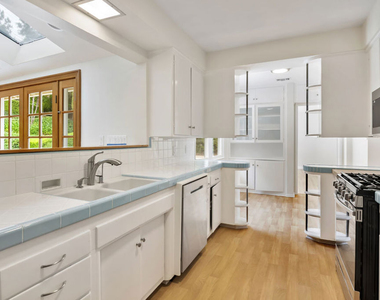 18080 Karen Drive - Photo Thumbnail 29