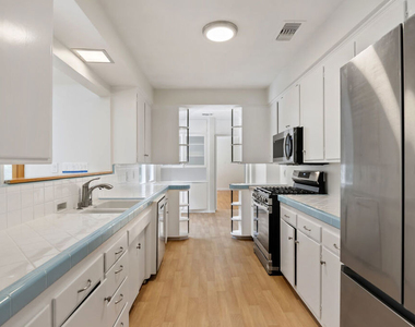 18080 Karen Drive - Photo Thumbnail 28