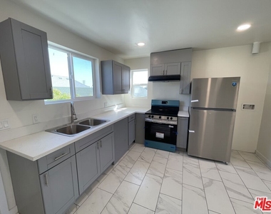 1363 23rd St Street - Photo Thumbnail 1
