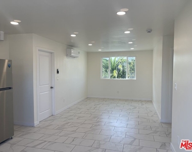 1363 23rd St Street - Photo Thumbnail 6