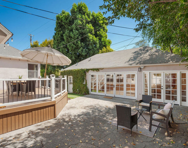 4712 Burnet Avenue - Photo Thumbnail 24
