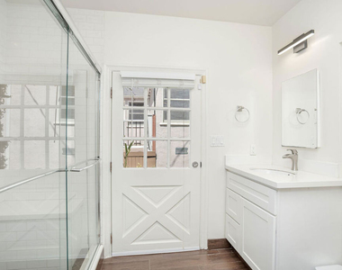 4712 Burnet Avenue - Photo Thumbnail 29