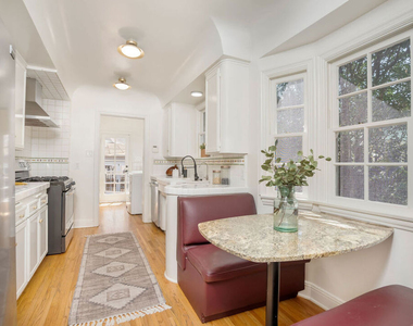 4712 Burnet Avenue - Photo Thumbnail 7