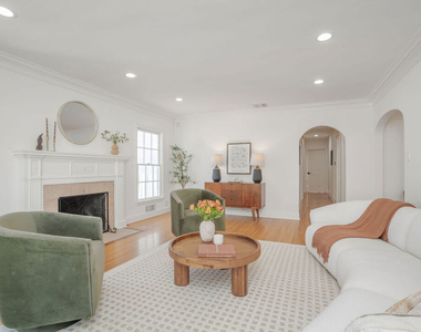 4712 Burnet Avenue - Photo Thumbnail 2
